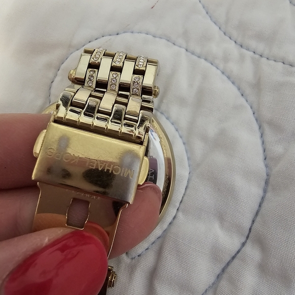 Michael Kors MK3219 Darci Gold Tone with Crystal Used Women's Working Watch - Picture 7 of 8